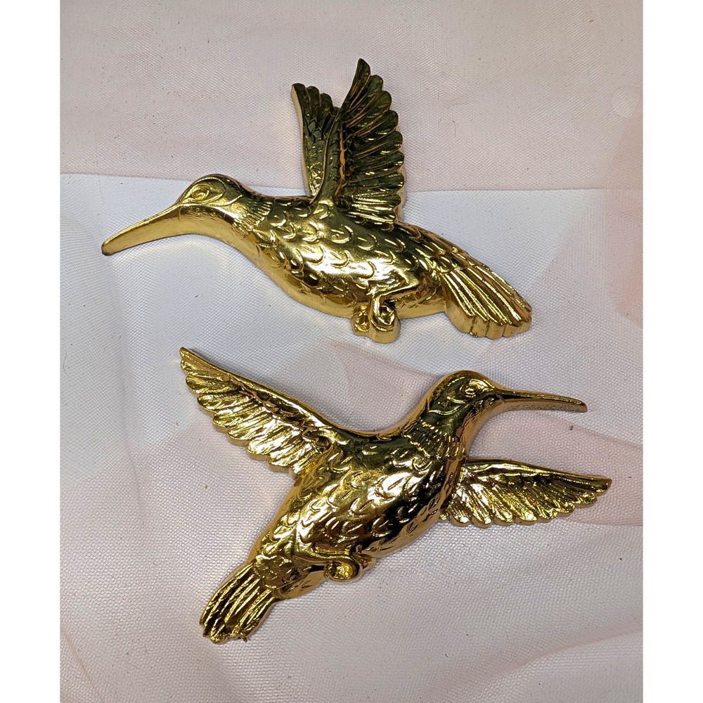 1984 Syroco Gold Hummingbird Wall Plaques Set of 2 Mid Century Hollywood Regency
